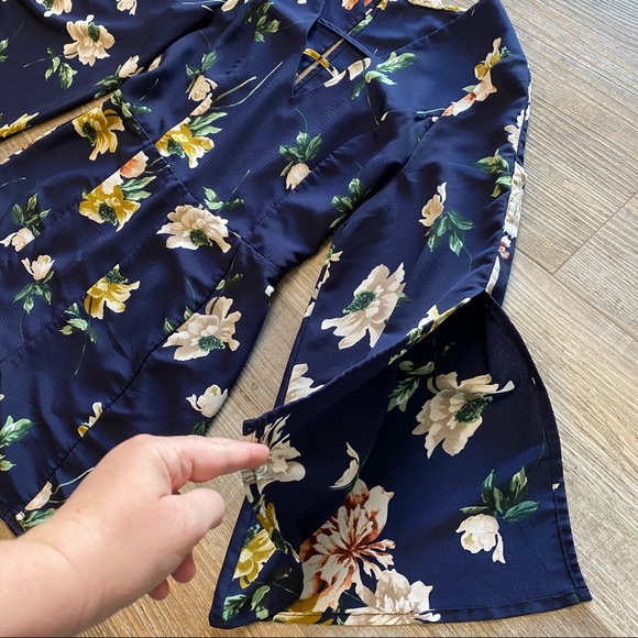 Main Strip romper Medium - Picture 2 of 8